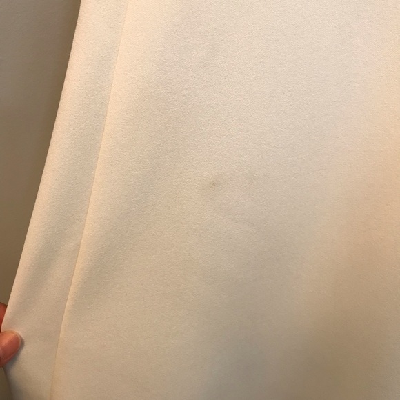 NOEL AND JEAN White Off The Shoulder Gown 🤍 - Picture 5 of 8